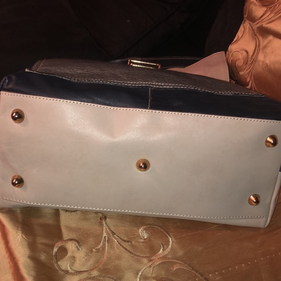 AB A BELLUCCI MADE IN I TALY LEATHER GRAY/TAN HANDBAG - Picture 5 of 10